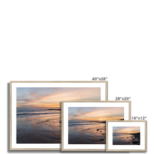 Quiet ocean sunset