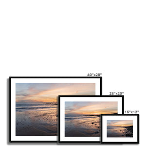 Quiet ocean sunset