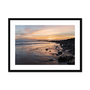 Quiet ocean sunset